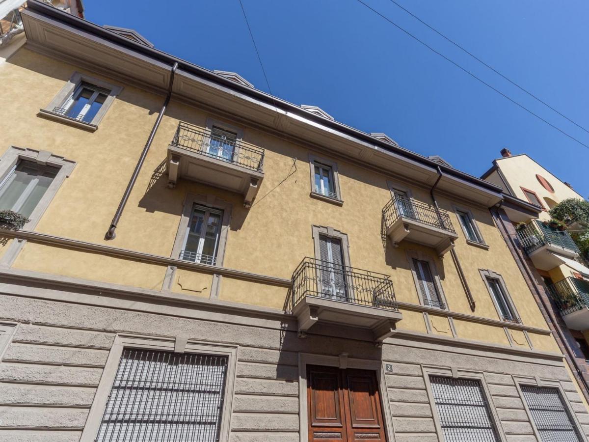 The Best Rent - Spacious Three-Bedroom Apartment With Terrace Milano Esterno foto